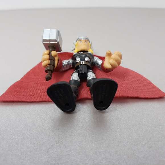 Imaginext Avengers Figurine Thor Cape Fisher Price 2010 Hasbro - Picture 6 of 15